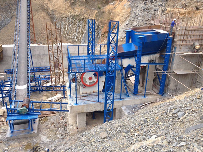 顎式破碎機襯板、顎板、偏心軸如何拆卸及維修